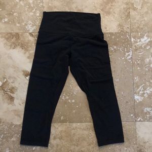 Lululemon align crops size 6